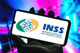 Auxílio-doença e aposentadoria por invalidez: quando buscar um advogado